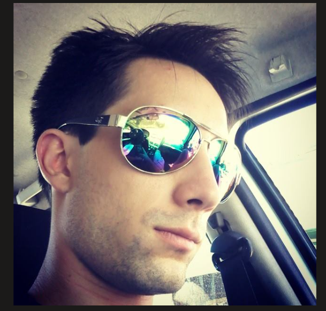<em>Kevin V.</em>